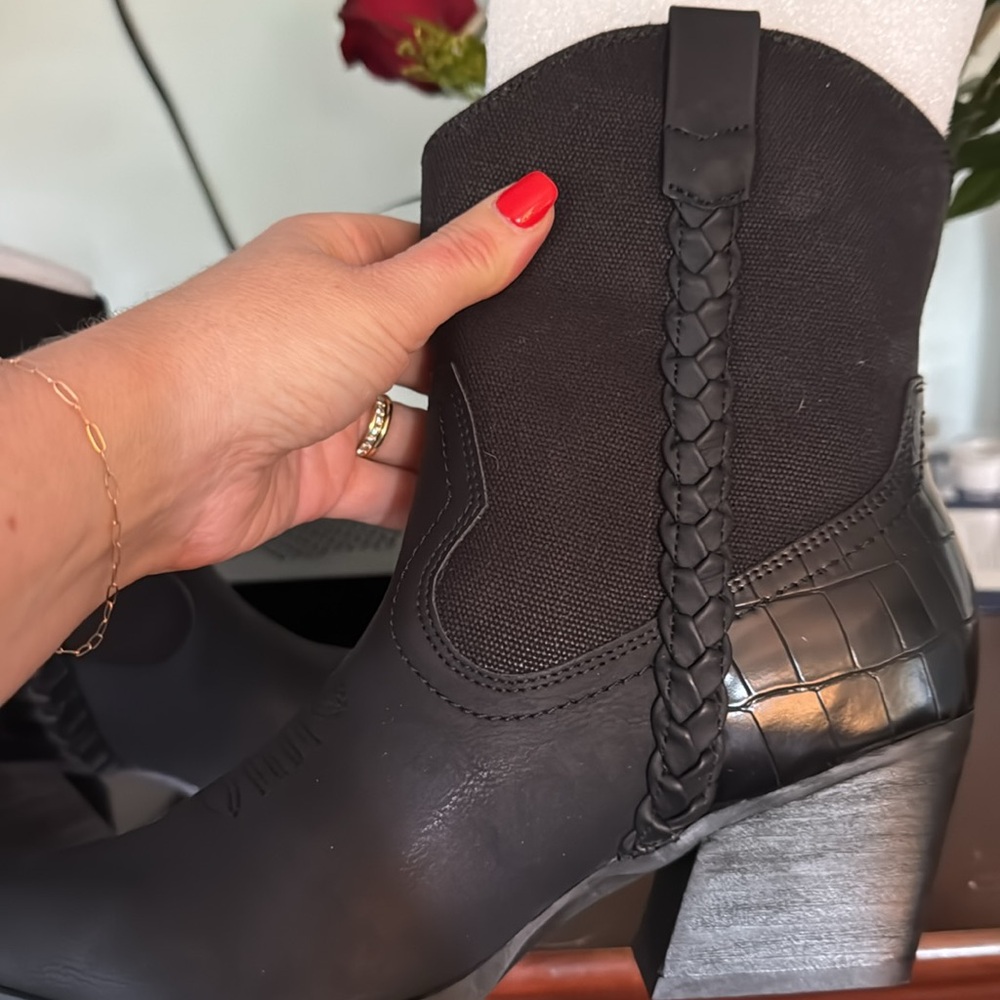 Dolce Vita black western boots - Picture 14 of 14